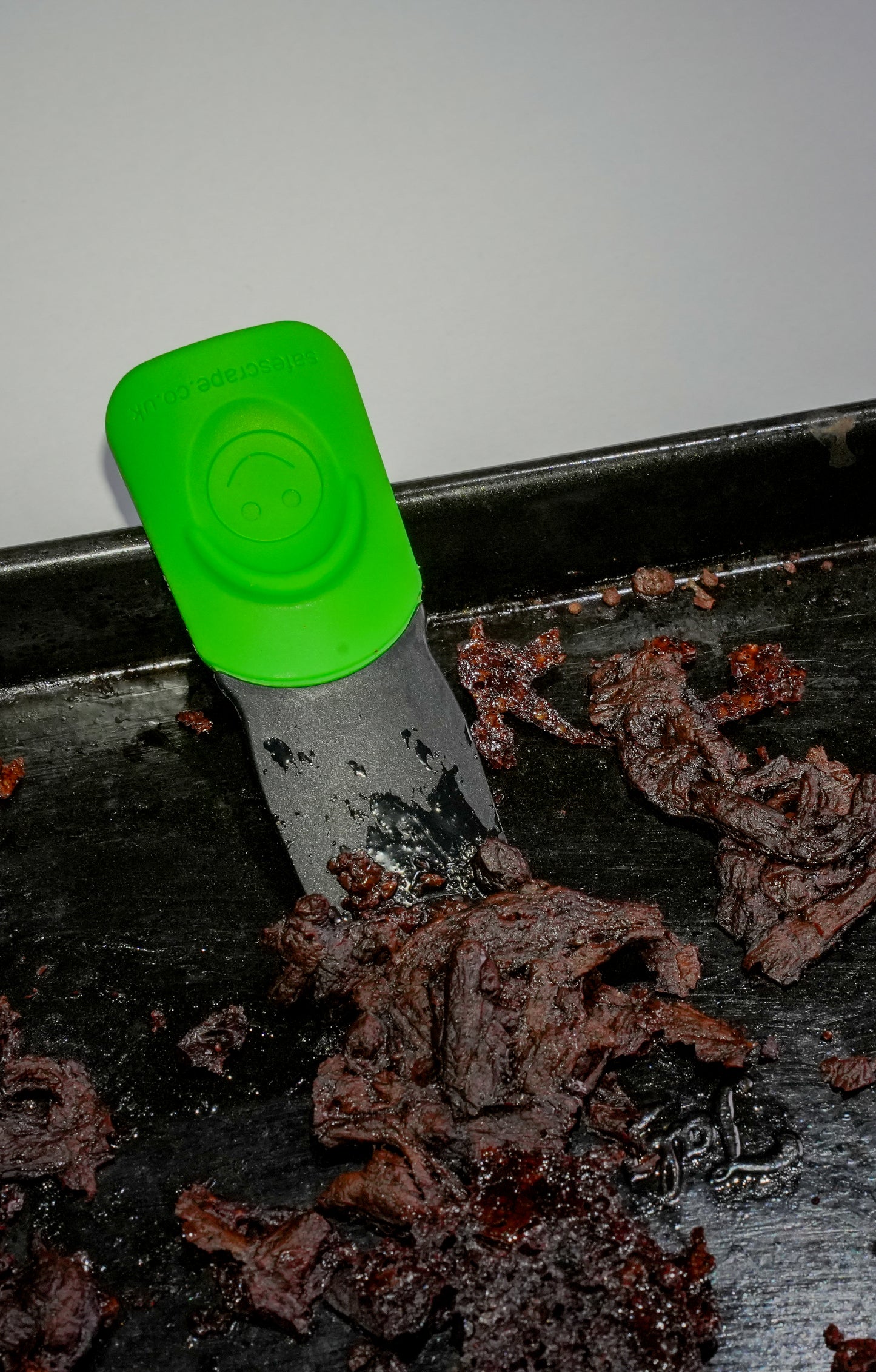 SafeScrape – Scratch-Free Nylon Scraper