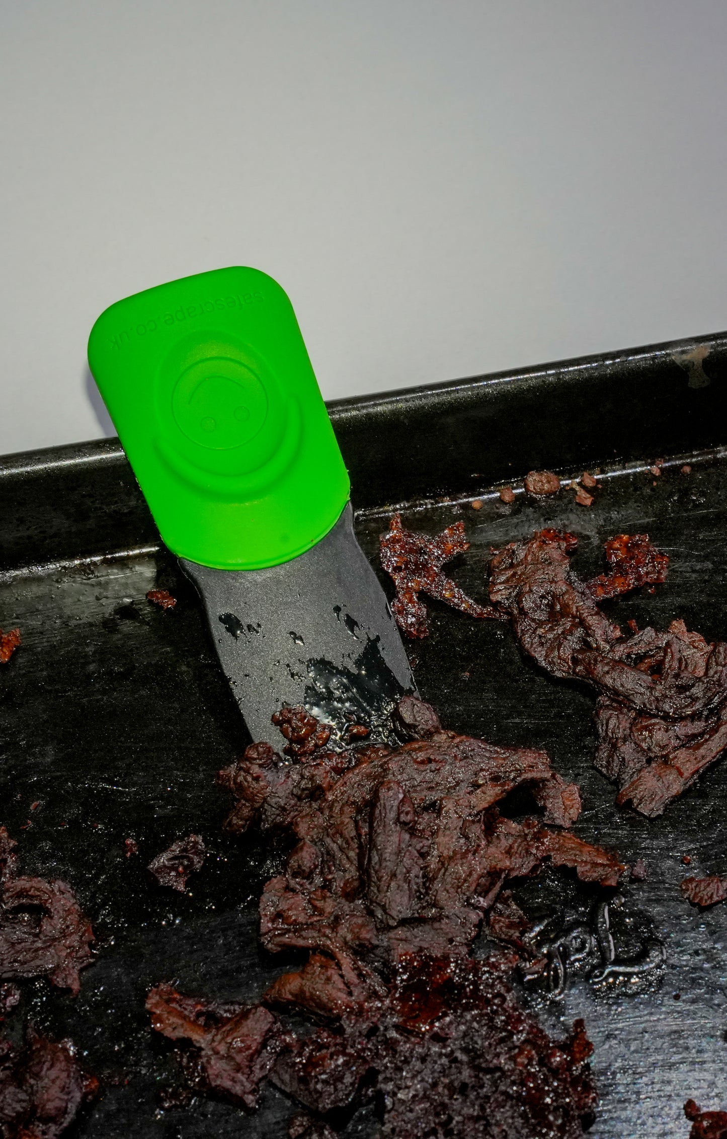 SafeScrape – Scratch-Free Nylon Scraper